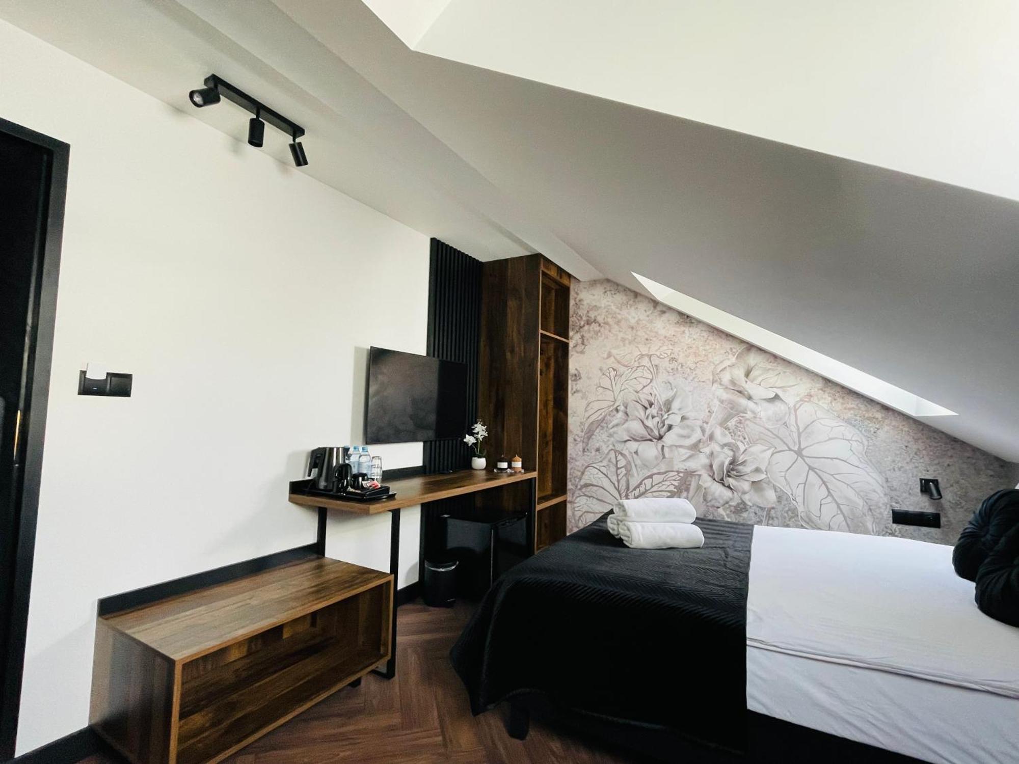 Millennium Hotel 2*